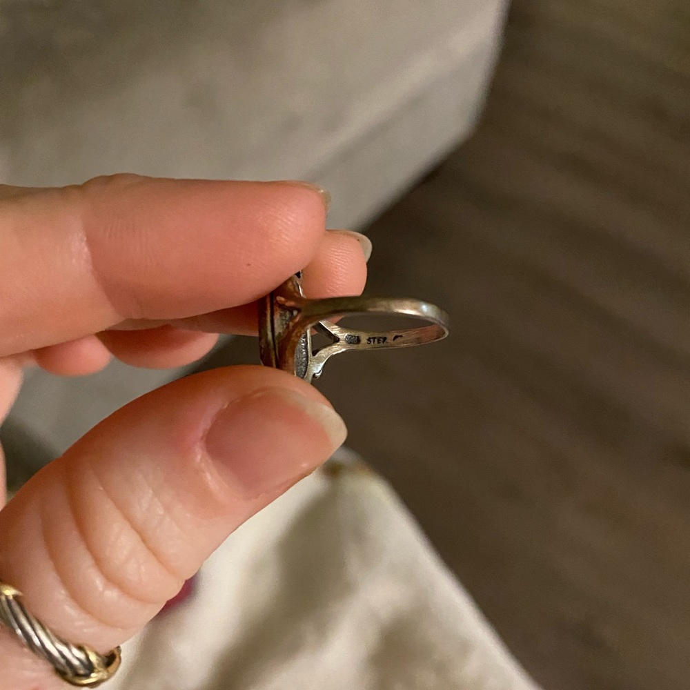 Vintage Sterling Silver Black Onyx Ring - Picture 3 of 9